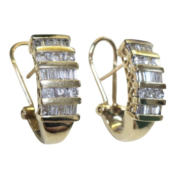 Earrings Robison Jewelry Co. Fernandina Beach, FL