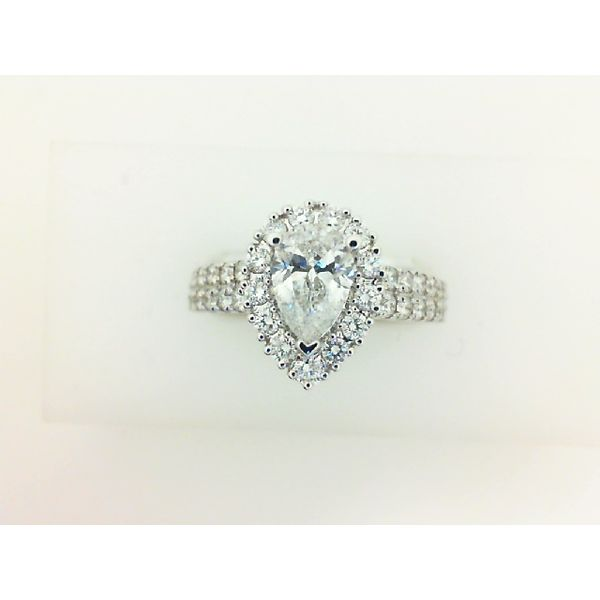 Engagement Ring Romm Diamonds Brockton, MA