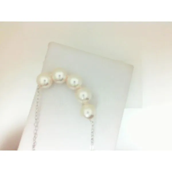 single pearl Romm Diamonds Brockton, MA