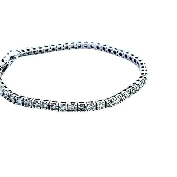 14KW Diamond Bracelet Image 3 Ross Elliott Jewelers Terre Haute, IN