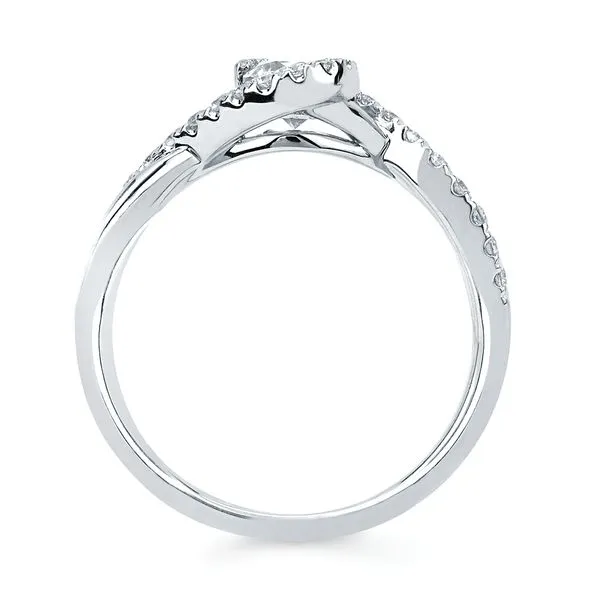Half Bezel with Twisted Shank Image 2 Sam Dial Jewelers Pullman, WA