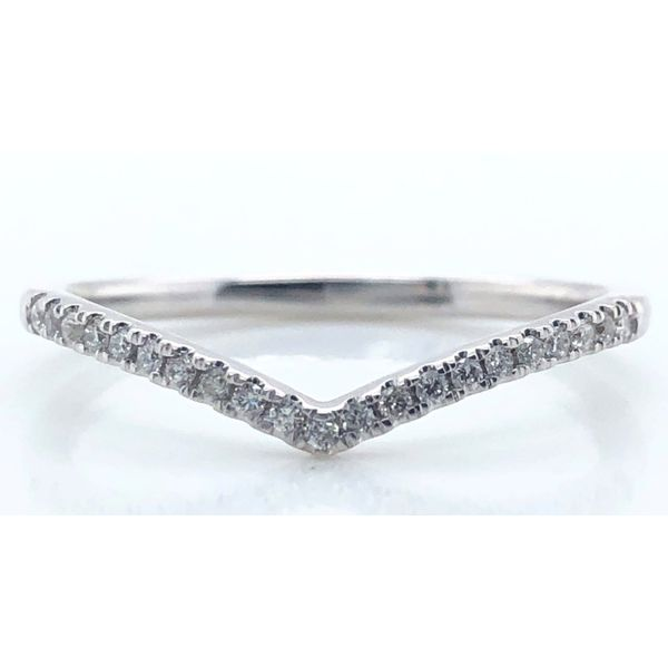 CHEVRON SHAPED DIAMOND CONTOUR BAND Sam Dial Jewelers Pullman, WA