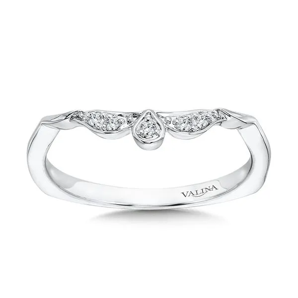 VINTAGE CROWN DIAMOND WEDDING BAND