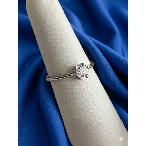 14K White Gold Diamond Baguette Ring Image 2 Sam Dial Jewelers Pullman, WA