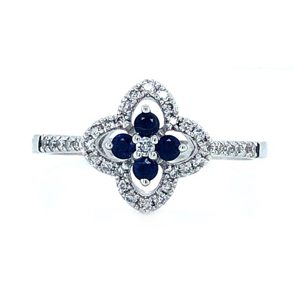Sapphire Clover Ring Image 2 Sam Dial Jewelers Pullman, WA