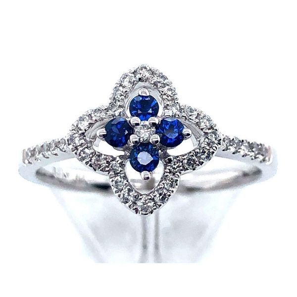 Sapphire Clover Ring Sam Dial Jewelers Pullman, WA