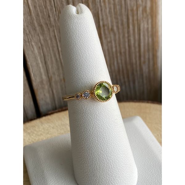Bezel Set Peridot Ring Image 2 Sam Dial Jewelers Pullman, WA