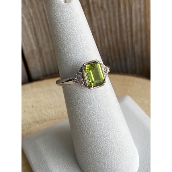 Peridot and Diamond Ring Image 2 Sam Dial Jewelers Pullman, WA