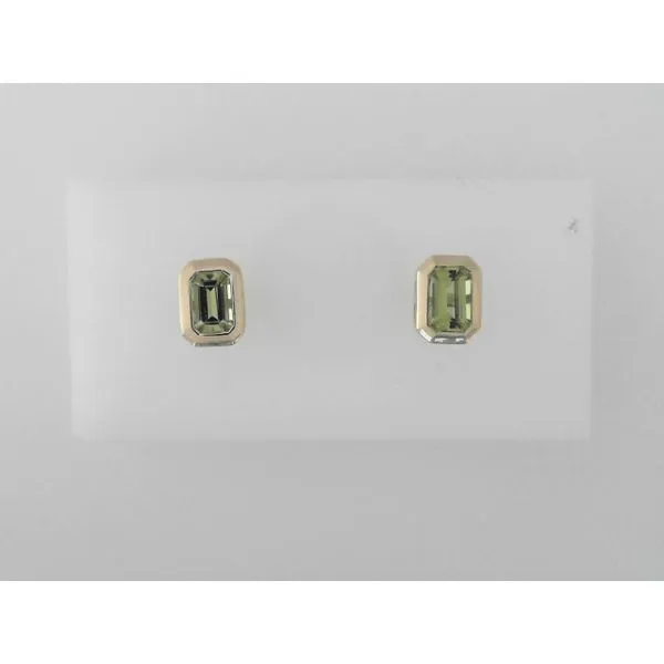 Bezel Set Peridot Stud Earrings Sam Dial Jewelers Pullman, WA