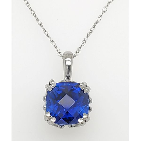 SAPPHIRE PENDANT SET IN 14K WHITE GOLD BASKET Sam Dial Jewelers Pullman, WA