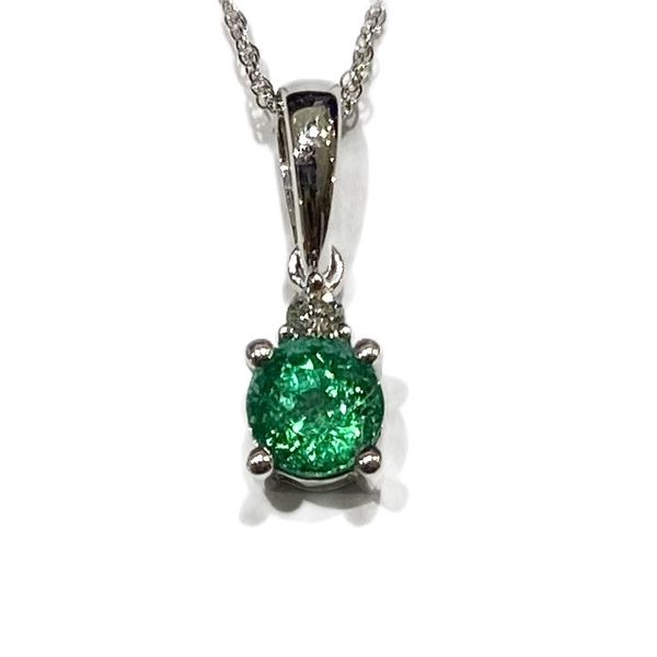 Emerald Pendant Sam Dial Jewelers Pullman, WA