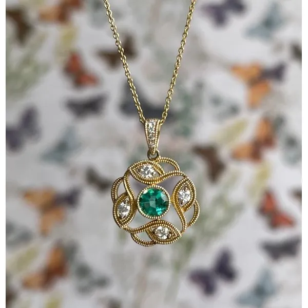 Emerald Diamond Pendant Image 2 Sam Dial Jewelers Pullman, WA