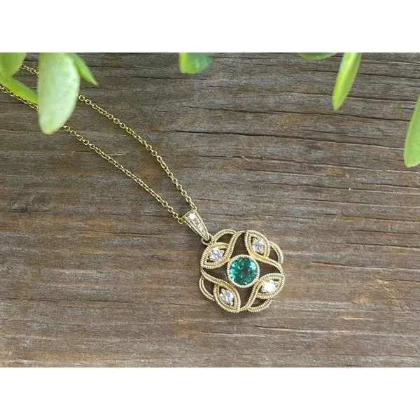 Emerald Diamond Pendant Image 3 Sam Dial Jewelers Pullman, WA