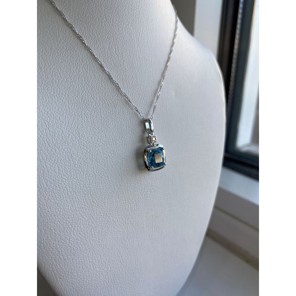 Cushion Cut Blue Topaz Necklace Image 2 Sam Dial Jewelers Pullman, WA