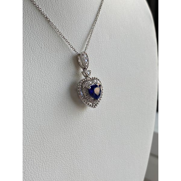 NATURAL HEART-SHAPED SAPPHIRE AND DIAMOND HALO PENDANT Image 2 Sam Dial Jewelers Pullman, WA