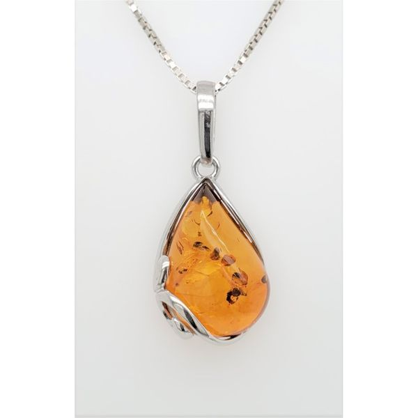 TEARDROP SHAPED BALTIC AMBER SILVER NECKLACE Sam Dial Jewelers Pullman, WA