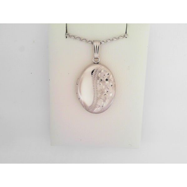 Silver Hand-engraved Locket Sam Dial Jewelers Pullman, WA