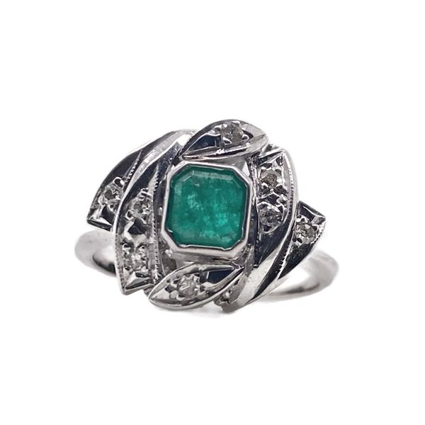 10k Emerald Ring Sam Dial Jewelers Pullman, WA