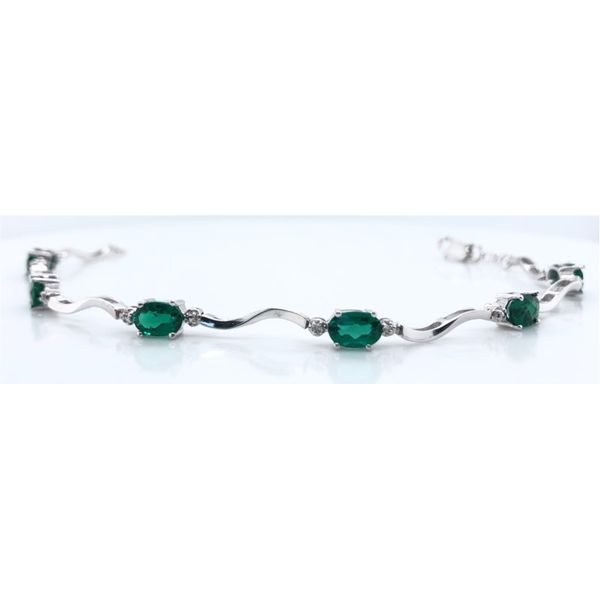 EMERALD WHITE GOLD BRACELET Image 2 Sam Dial Jewelers Pullman, WA