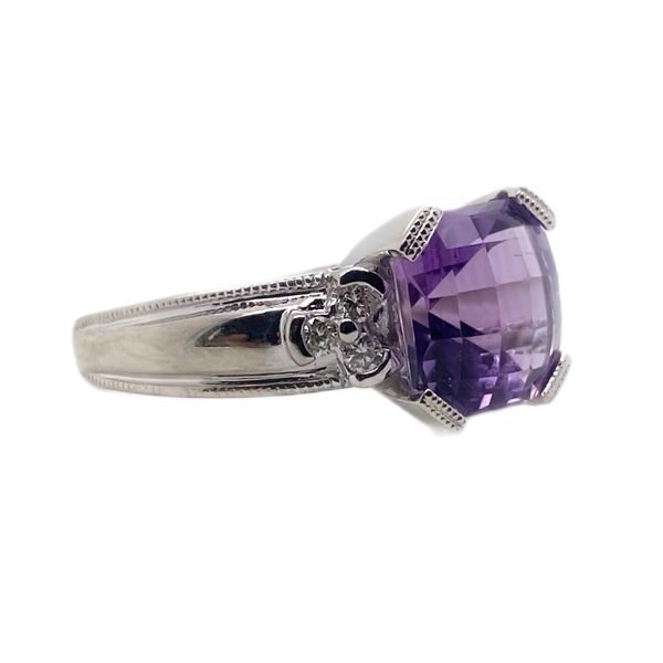 10k Amethyst Ring Image 2 Sam Dial Jewelers Pullman, WA