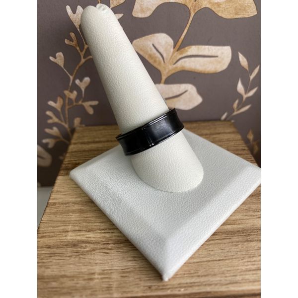 Black Titanium Men's Band Image 2 Sam Dial Jewelers Pullman, WA