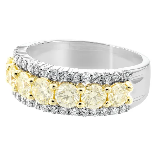 Ring Image 4 S&E Jewelers Depew, NY