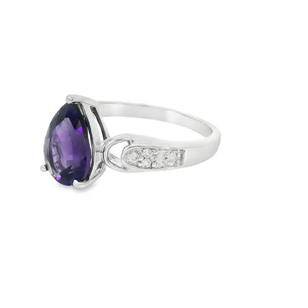 1.67ctw Pear Amethyst Fashion Ring Image 3 S&E Jewelers Depew, NY
