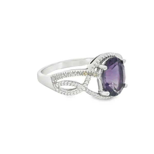 Oval Amethyst Fashion Ring Image 2 S&E Jewelers Depew, NY