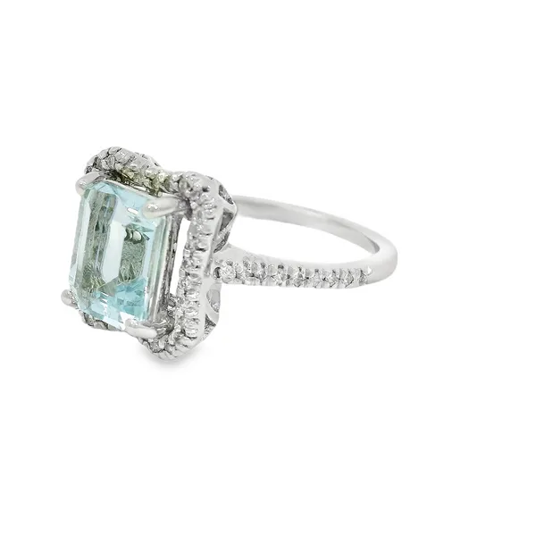 1.80ctw Retangular Cushion Aquamarine Fashion Ring Image 3 S&E Jewelers Depew, NY