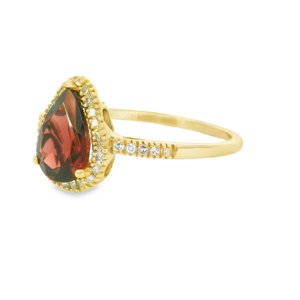 1.20ctw Pear Garnet Fashion Ring Image 3 S&E Jewelers Depew, NY