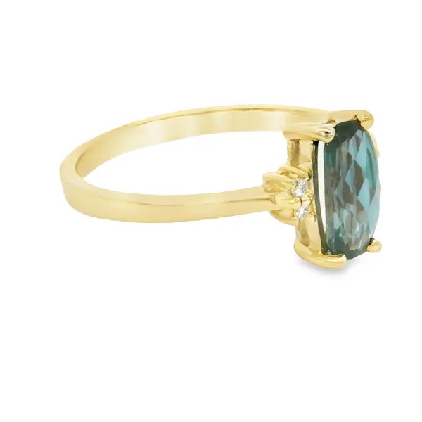 14 Karat Yellow Gold Oval Alexandrite Fashion Ring Image 2 S&E Jewelers Depew, NY