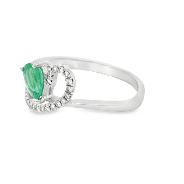 14KT Gold Emerald Fashion Ring Image 3 S&E Jewelers Depew, NY