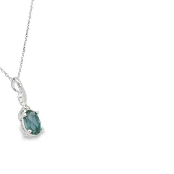 Pendants Image 2 S&E Jewelers Depew, NY