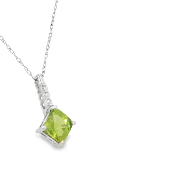 14K White Gold Peridot Necklace Image 2 S&E Jewelers Depew, NY