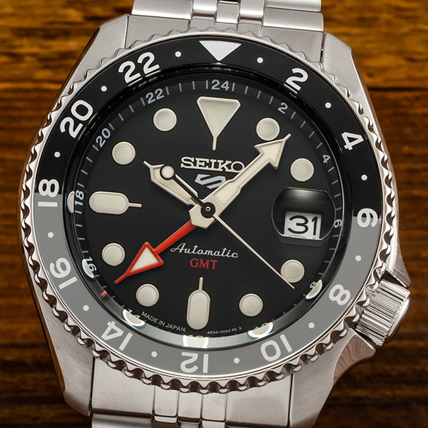 Stainless Steel Men's Seiko Watch Image 2 S&E Jewelers Depew, NY