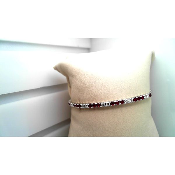 Gemstone Bracelet Sather's Leading Jewelers Fort Collins, CO