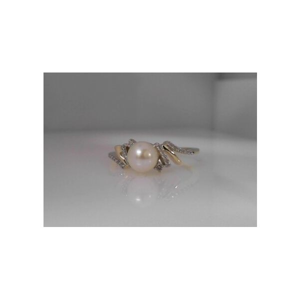 Pearl Ring Sather's Leading Jewelers Fort Collins, CO