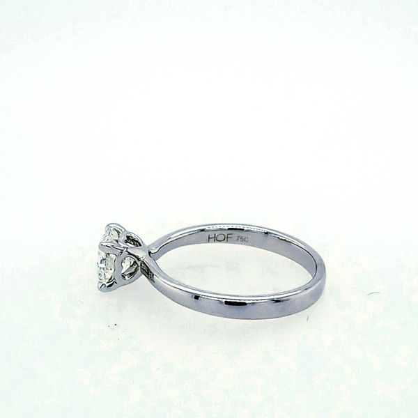Hearts on Fire Dream Cut Diamond Solitaire Engagment Ring Image 2 Saxons Fine Jewelers Bend, OR
