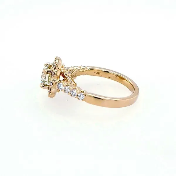 Yellow Gold Diamond Halo Engagment Ring