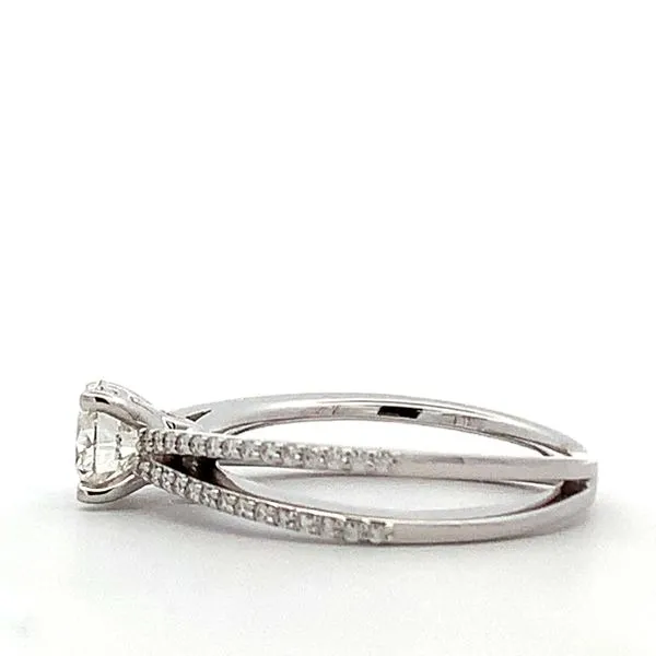 Hearts on Fire. 18 Karat Diamond Camilla Split Shank Ring Image 2 Saxons Fine Jewelers Bend, OR