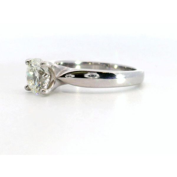 Hearts On Fire Serenity 18K White Gold Round Brilliant Solitaire Comfort Fit Complete Diamond Engagement Ring 1.23cttw K VVS2 Size 6.5 Image 4 Saxons Fine Jewelers Bend, OR
