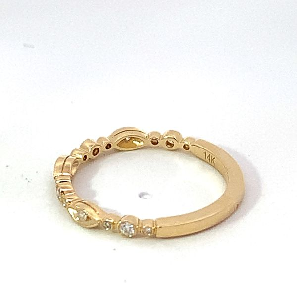 14 Karat Yellow Gold Diamond Milgrain Band Image 2 Saxons Fine Jewelers Bend, OR