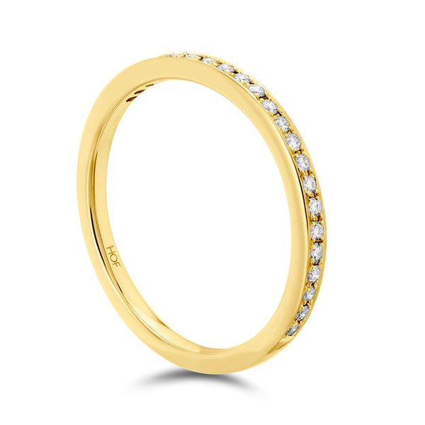 Hearts On Fire. 18K Yellow Gold with Signature Diamond Band Saxons Fine Jewelers Bend, OR