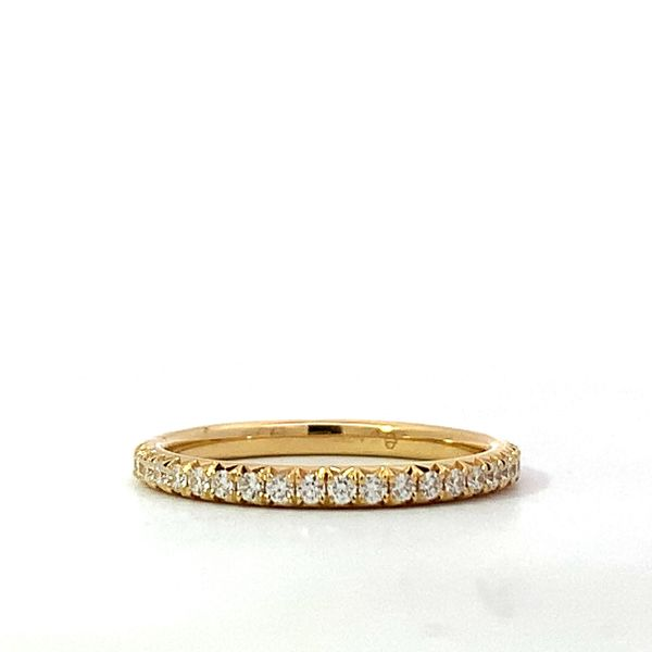 Hearts on Fire. 18 Karat Yellow Gold Diamond Vela French Cut Pave Band Saxons Fine Jewelers Bend, OR