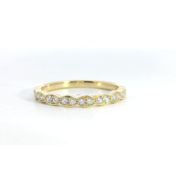 Hearts on Fire. 18 Karat Yellow Gold Diamond Band 'Lorelei Floral' Saxons Fine Jewelers Bend, OR