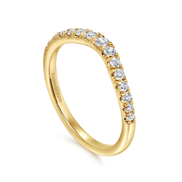 Gabriel & Co.14K YG Diamond Curved Anniversary Band Image 3 Saxons Fine Jewelers Bend, OR