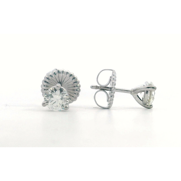 Hearts on Fire Diamond Studs Image 2 Saxons Fine Jewelers Bend, OR