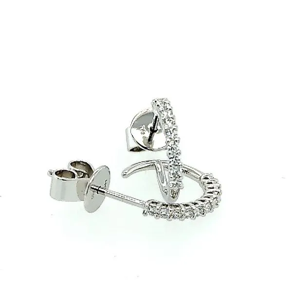 Hearts on Fire. Signature Diamond Hoops Saxons Fine Jewelers Bend, OR