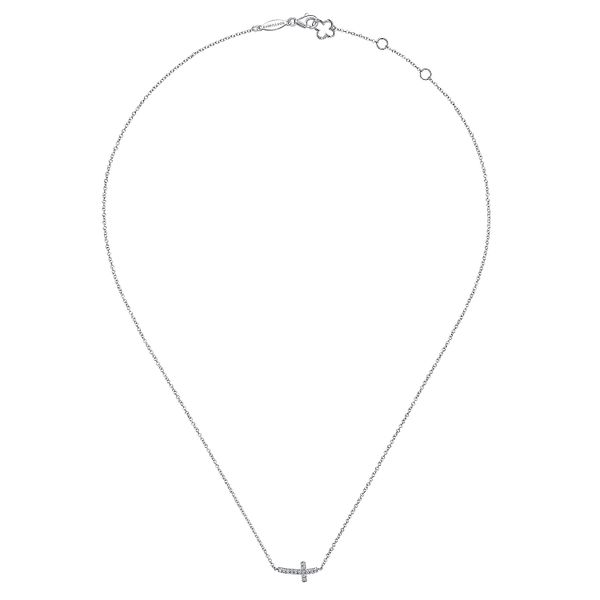 Pendant/Necklace Image 2 Saxons Fine Jewelers Bend, OR