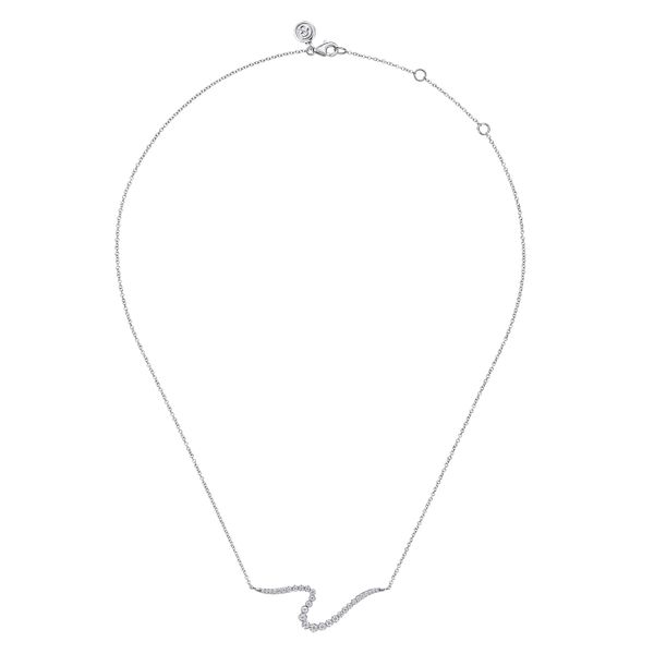 Pendant/Necklace Image 2 Saxons Fine Jewelers Bend, OR